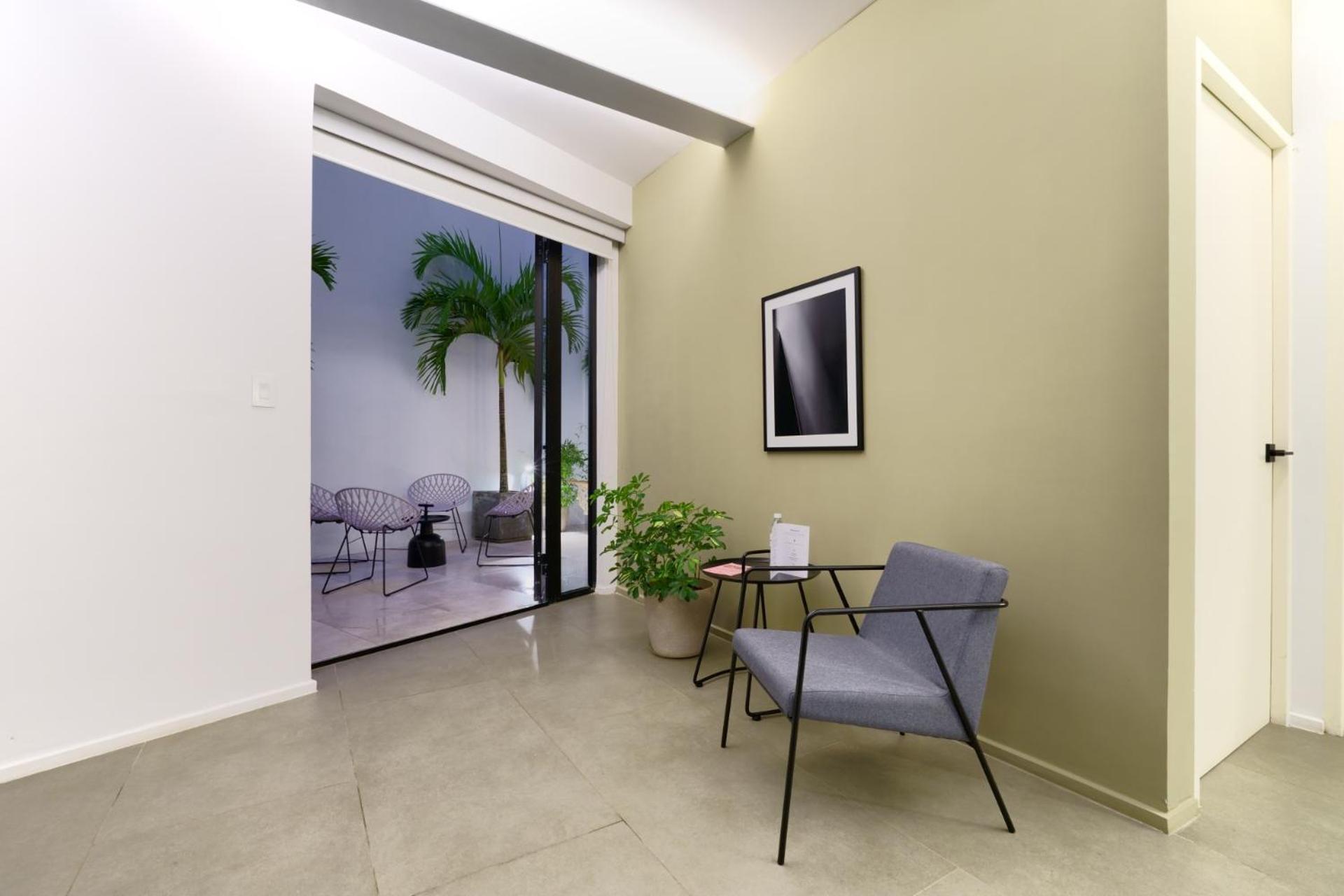 Sunny 2Br With Pool In Casco Antiguo Apartment Панама Сити Екстериор снимка